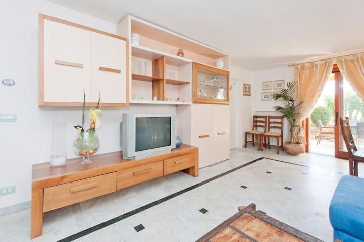 La Casa Fra Gli Ulivi Luxury Apartments With Pool Near Cinque Terre And Tuscany Monte Marcello Exterior photo