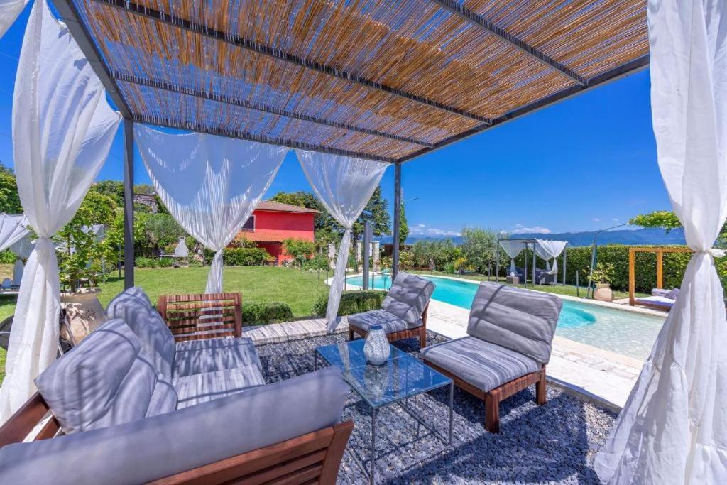 La Casa Fra Gli Ulivi Luxury Apartments With Pool Near Cinque Terre And Tuscany Monte Marcello Exterior photo