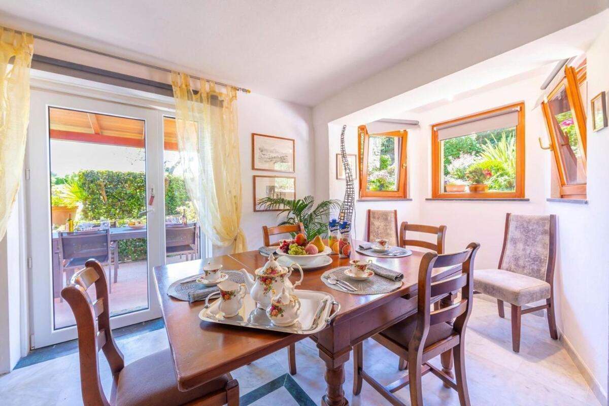 La Casa Fra Gli Ulivi Luxury Apartments With Pool Near Cinque Terre And Tuscany Monte Marcello Exterior photo